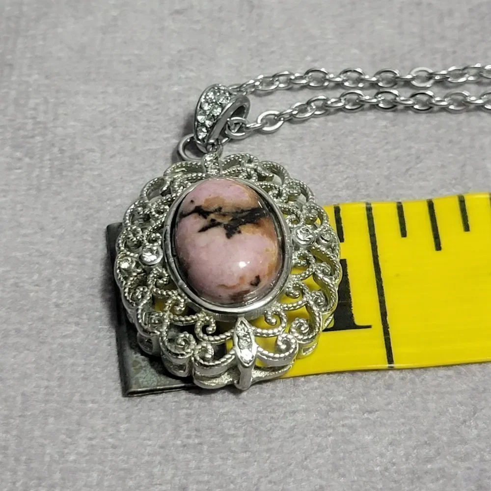 Orissa Rhodolite Garnet Pendant Necklace‎